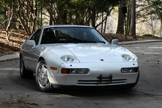 1989 Porsche 928 S4