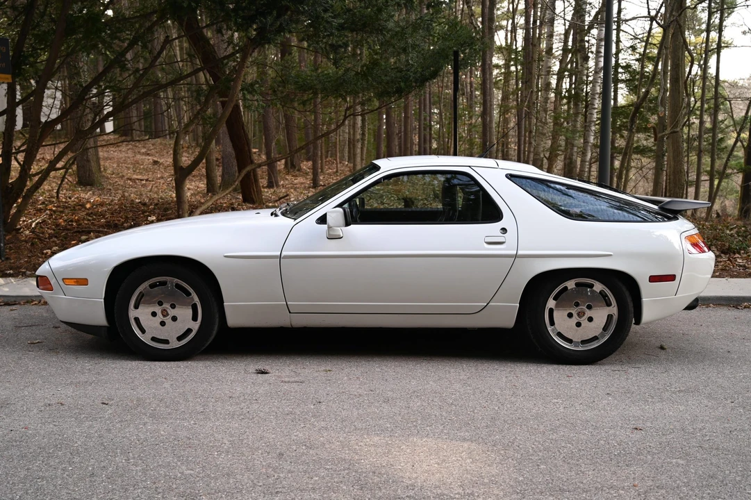 1989 Porsche 928 S4 - Image 3 of 31