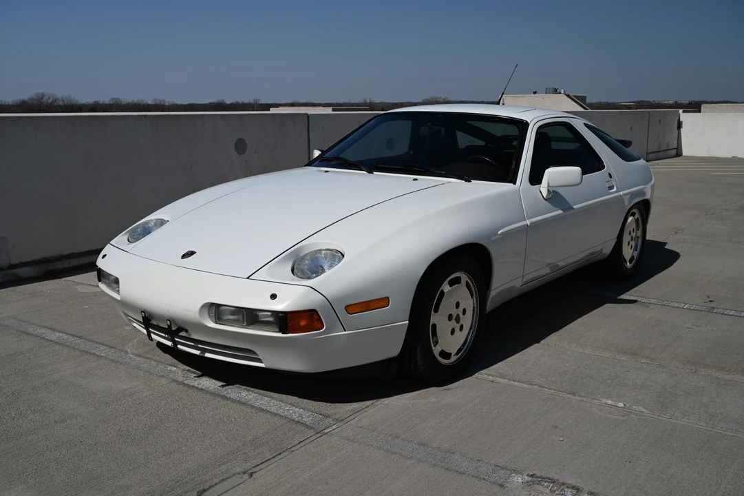 1989 Porsche 928 S4 - Image 12 of 31