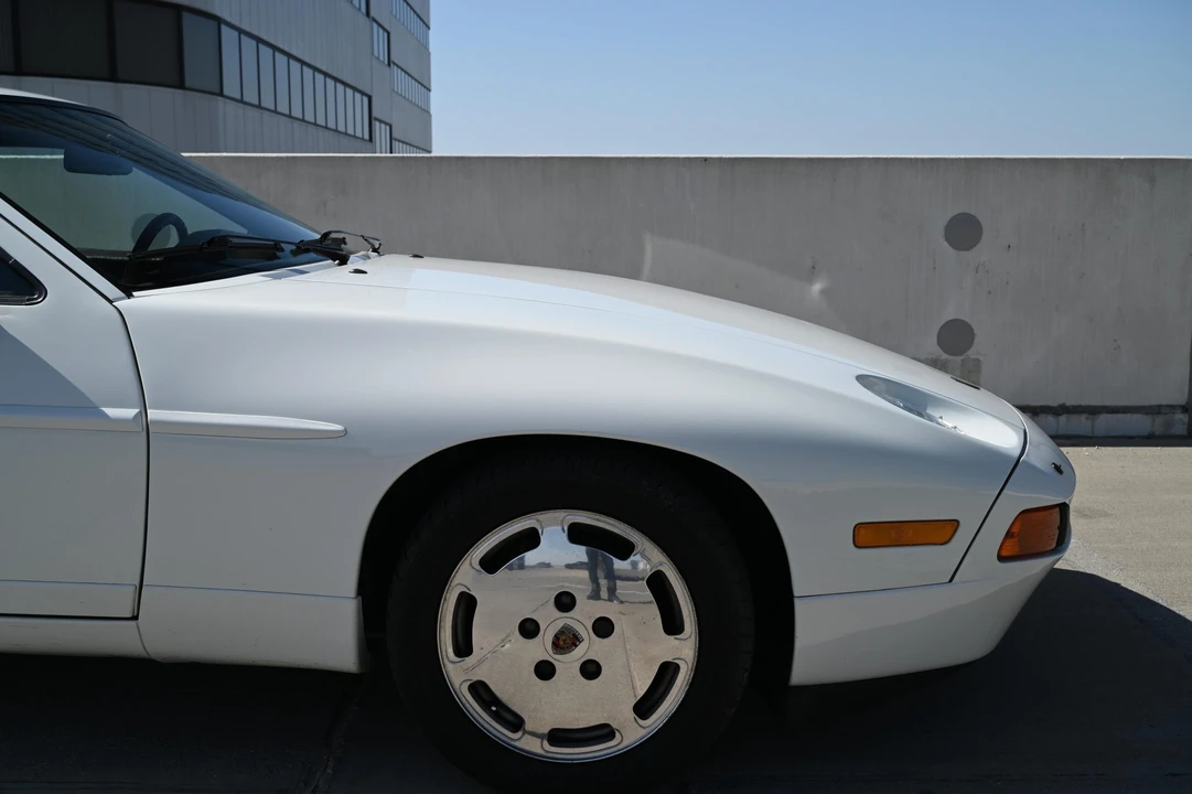 1989 Porsche 928 S4 - Image 27 of 31