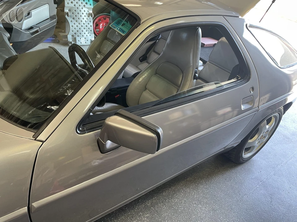 1989 Porsche 928 S4 - Image 26 of 31