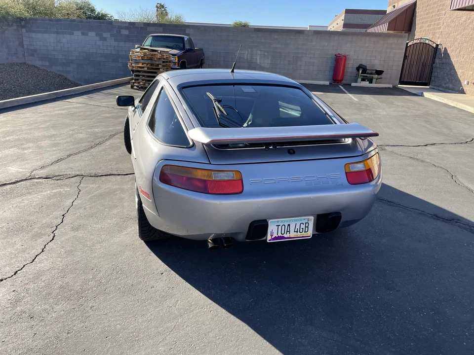 1989 Porsche 928 S4 - Image 7 of 31