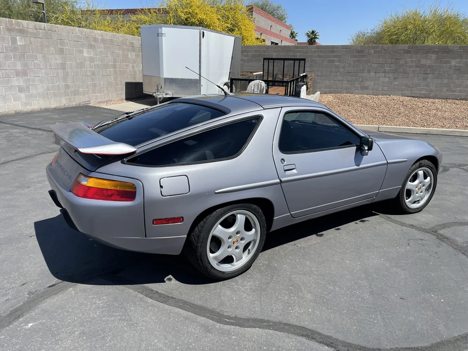 1989 Porsche 928 S4 - Image 10 of 31