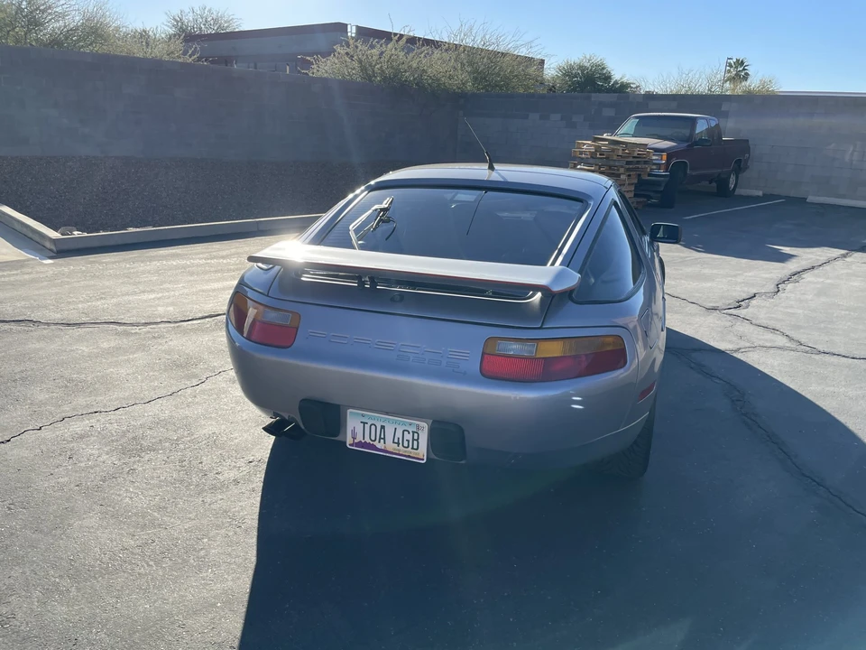 1989 Porsche 928 S4 - Image 9 of 31