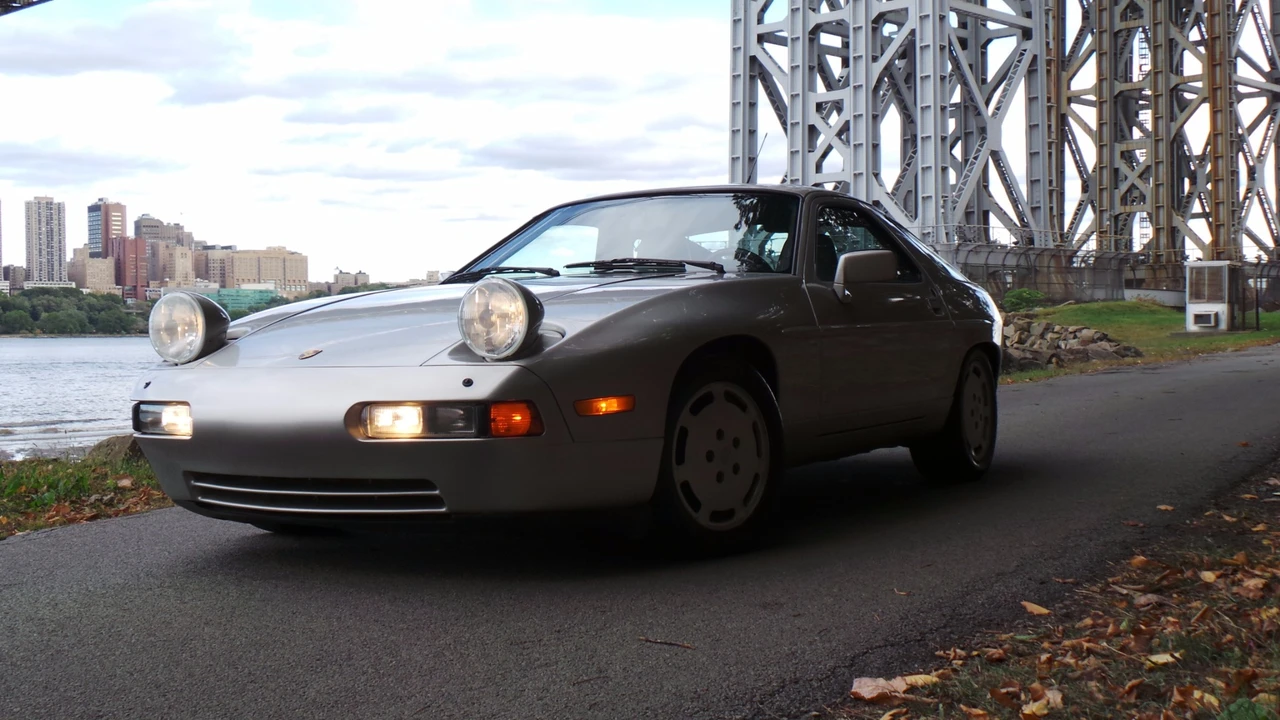 1989 Porsche 928 S4 - Image 13 of 31