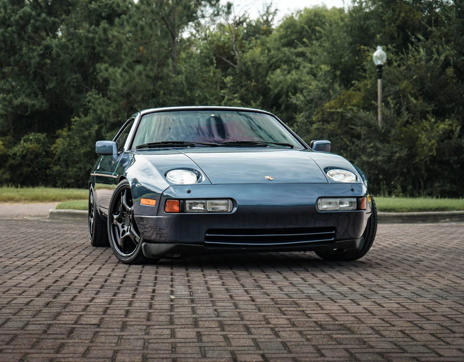 1989 Porsche 928 S4 - Image 17 of 31
