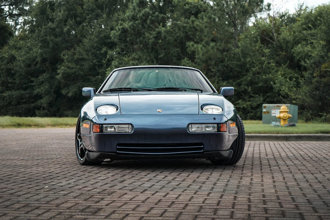 1989 Porsche 928 S4 - Image 2 of 31