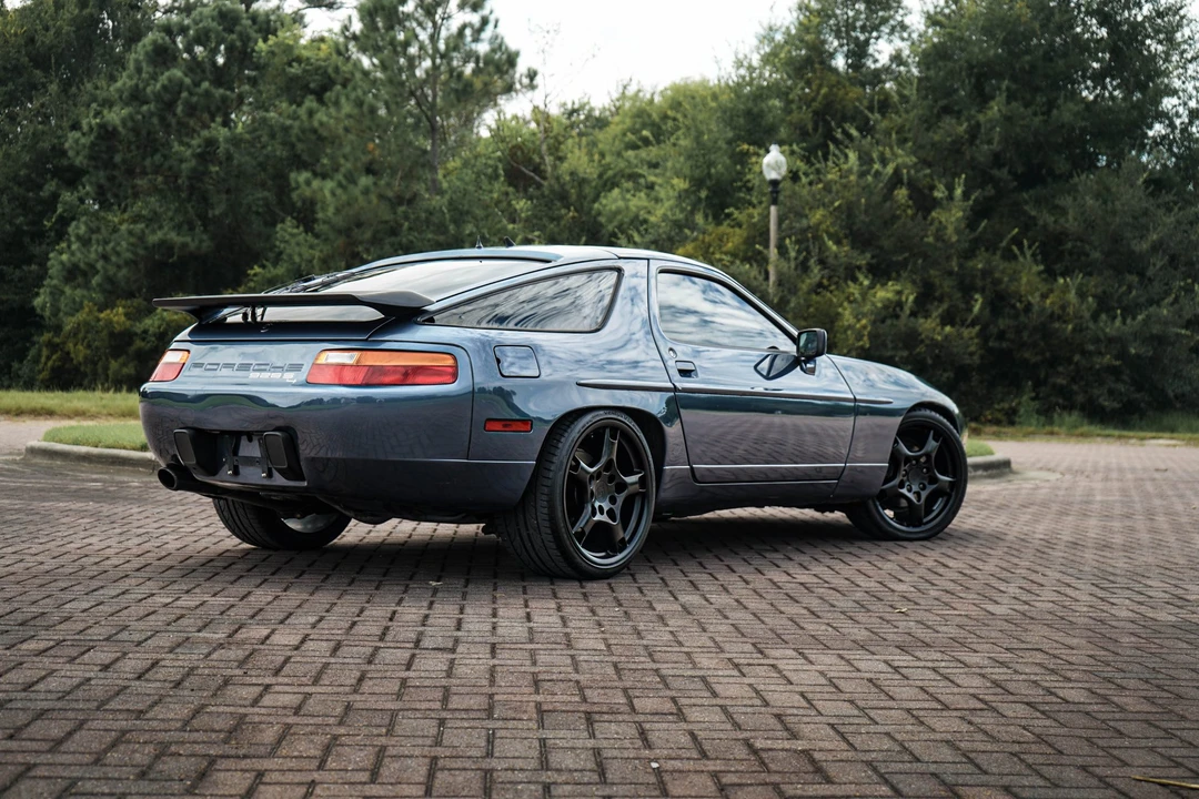1989 Porsche 928 S4 - Image 12 of 31