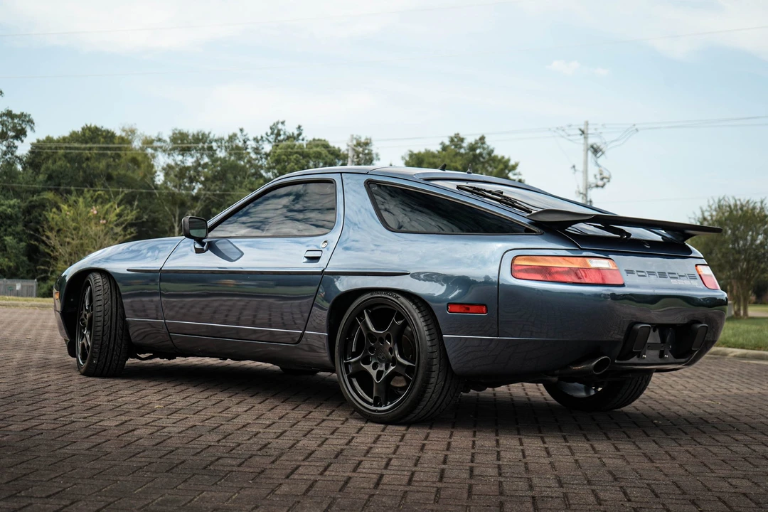 1989 Porsche 928 S4 - Image 7 of 31