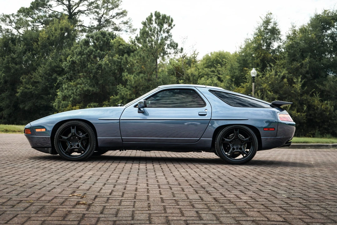 1989 Porsche 928 S4 - Image 5 of 31