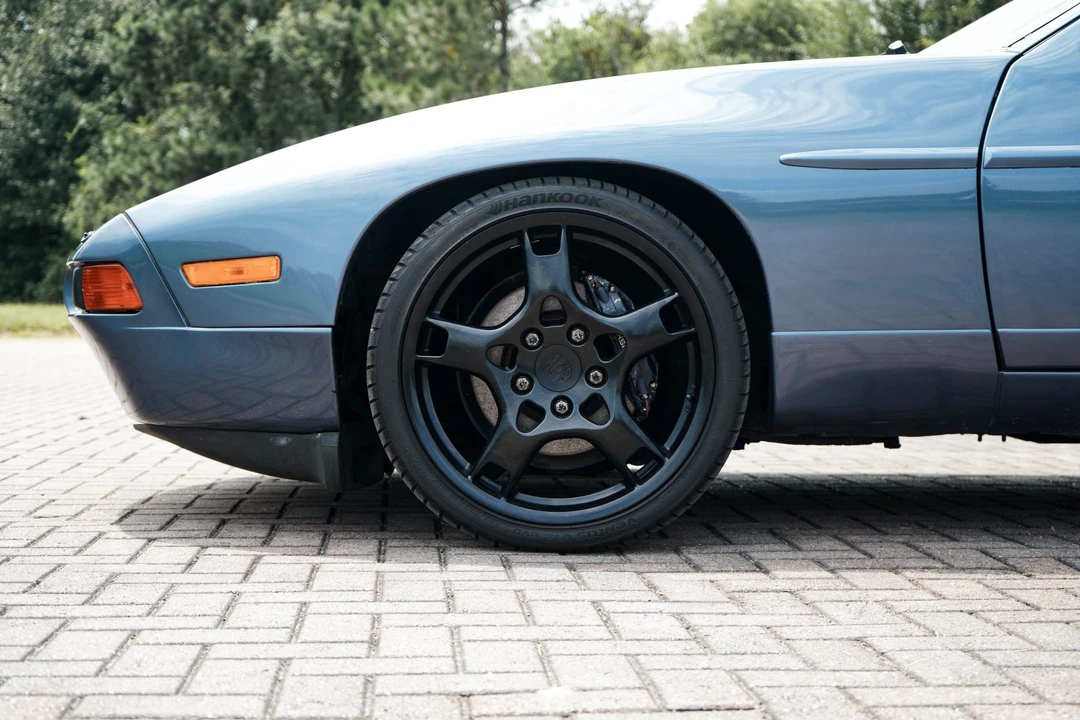 1989 Porsche 928 S4 - Image 19 of 31