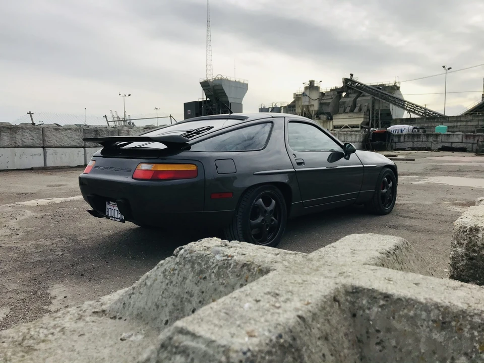 1989 Porsche 928 S4 - Image 18 of 31