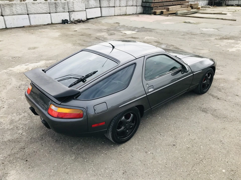 1989 Porsche 928 S4 - Image 16 of 31