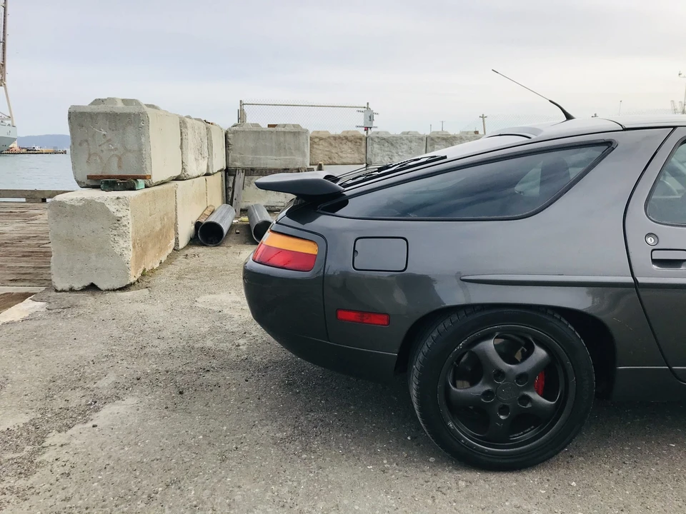 1989 Porsche 928 S4 - Image 26 of 31