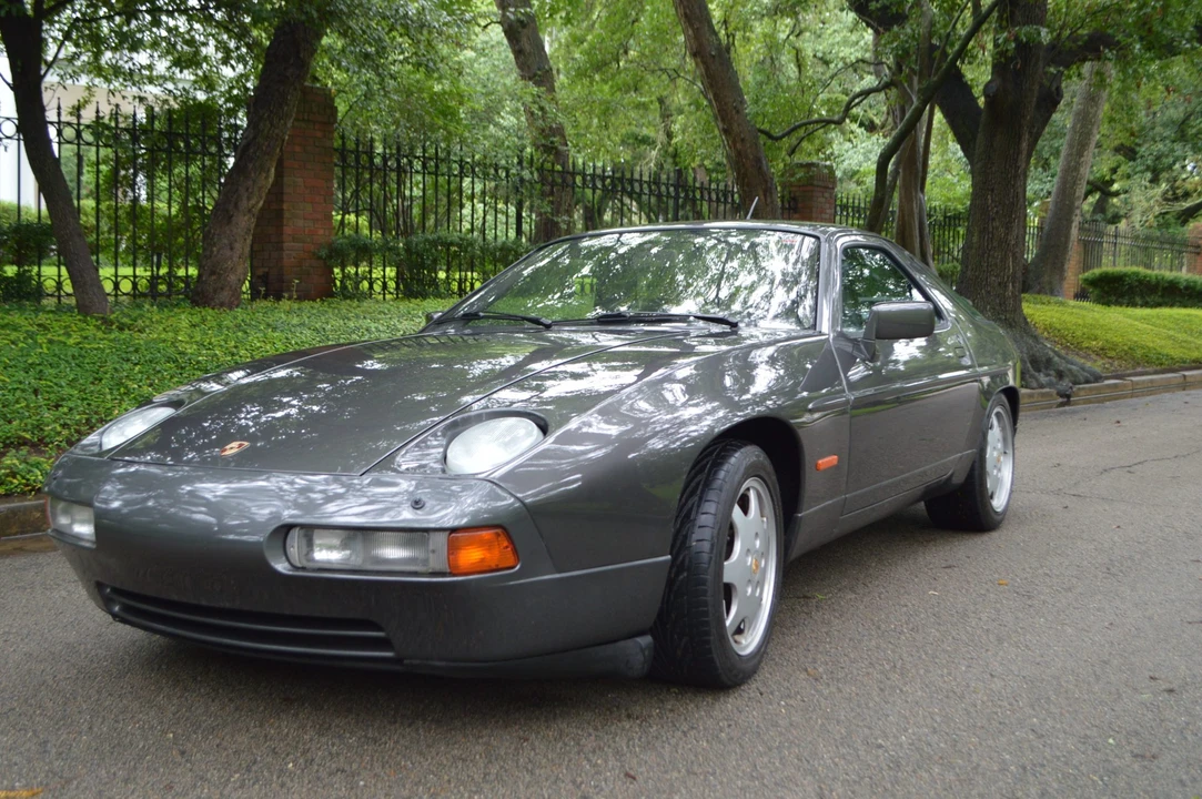 1989 Porsche 928 S4 - Image 6 of 31