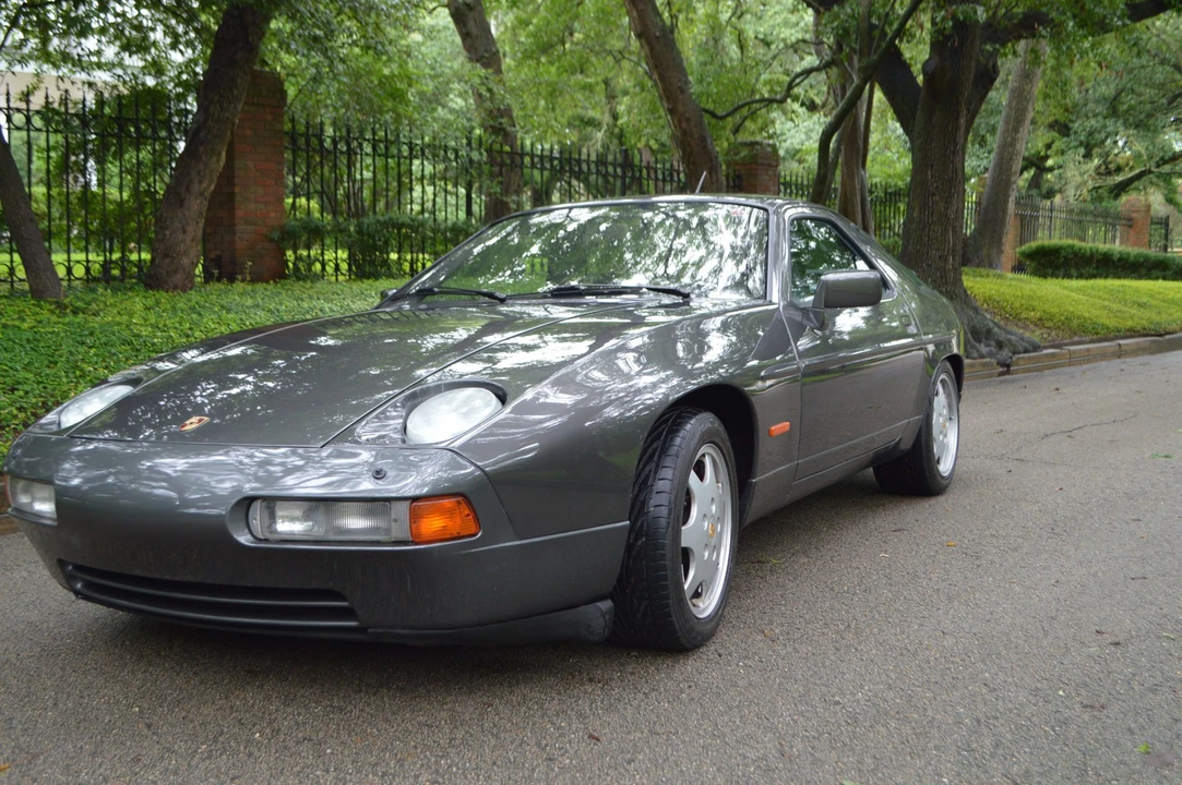 1989 Porsche 928 S4 - Image 5 of 31