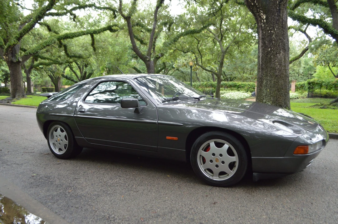 1989 Porsche 928 S4 - Image 28 of 31