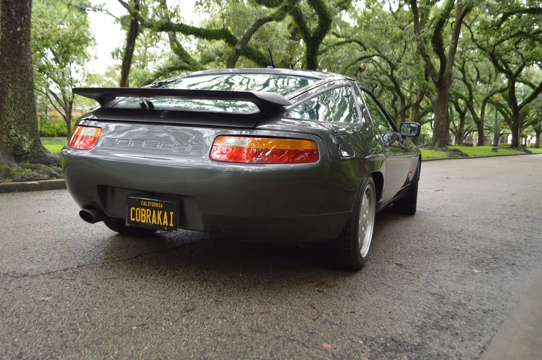 1989 Porsche 928 S4 - Image 24 of 31