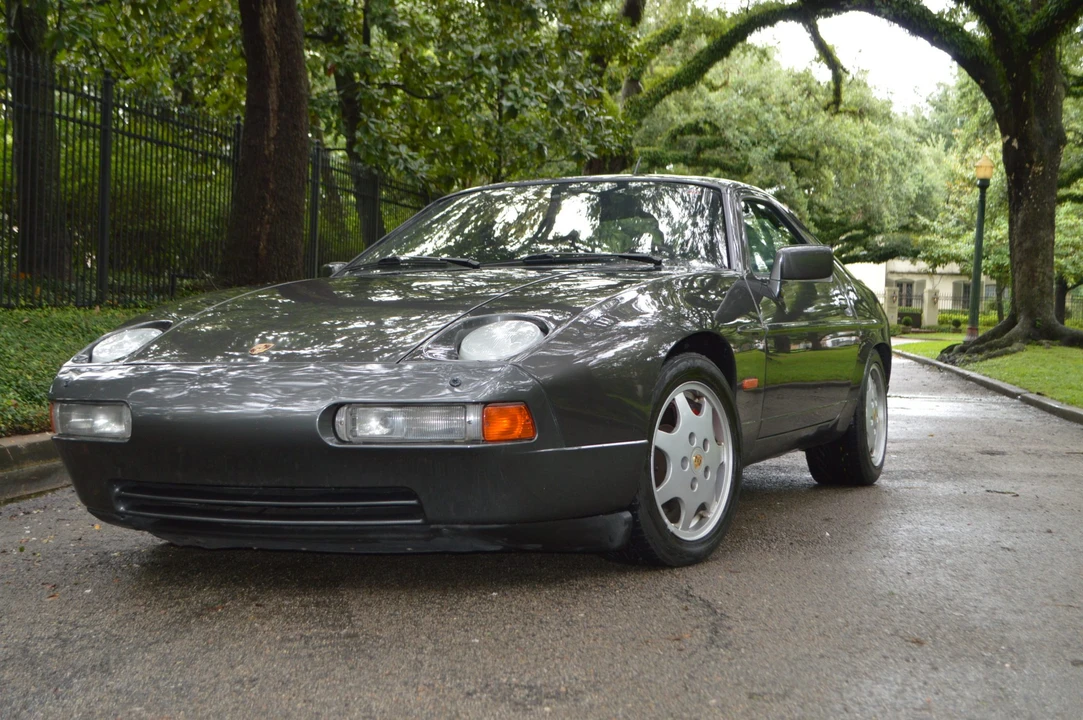 1989 Porsche 928 S4 - Image 3 of 31