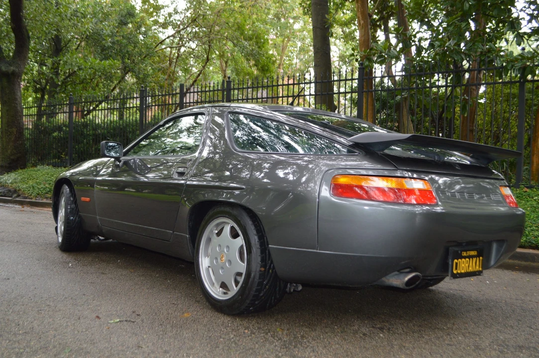 1989 Porsche 928 S4 - Image 18 of 31