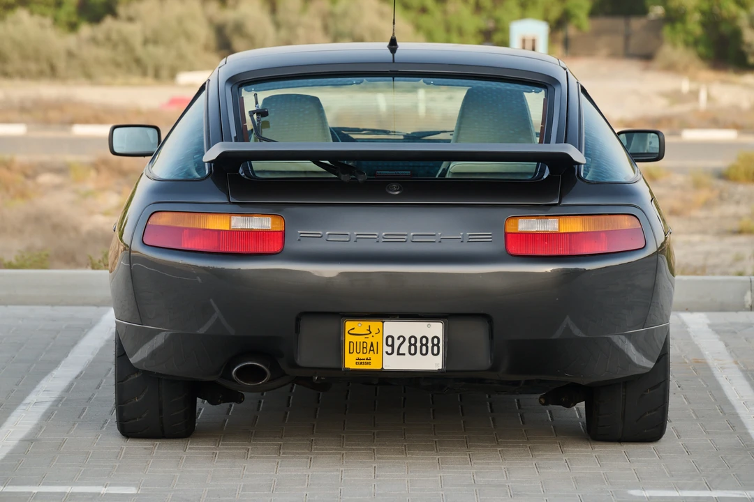 1989 Porsche 928 S4 - Image 14 of 31