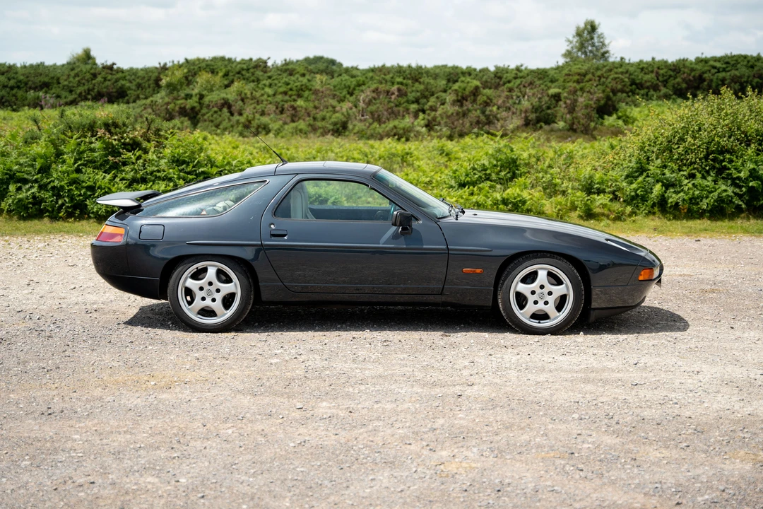 1989 Porsche 928 S4 - Image 16 of 31