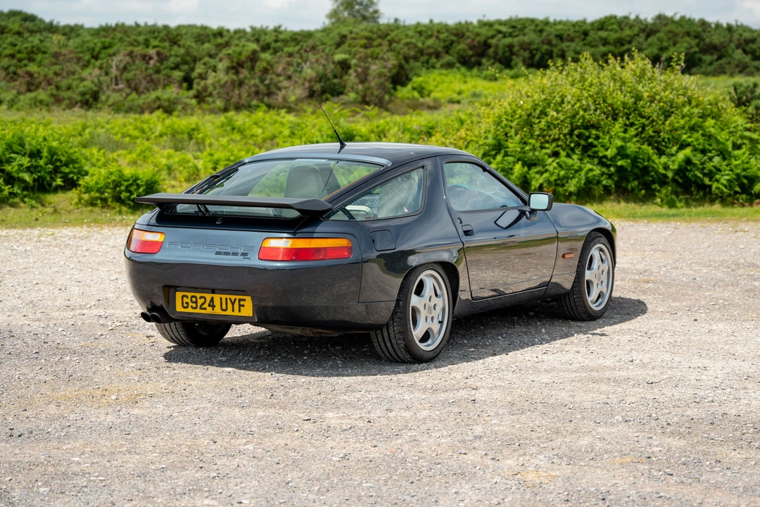 1989 Porsche 928 S4 - Image 7 of 31
