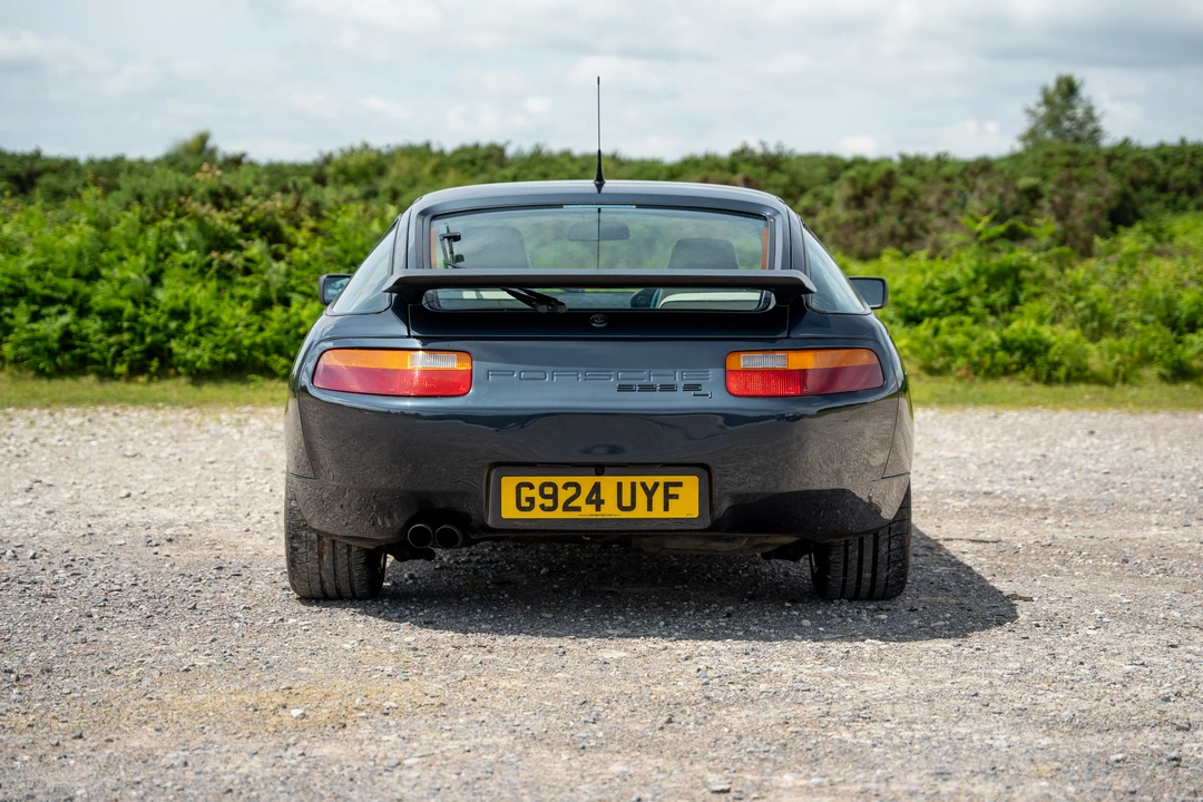 1989 Porsche 928 S4 - Image 14 of 31