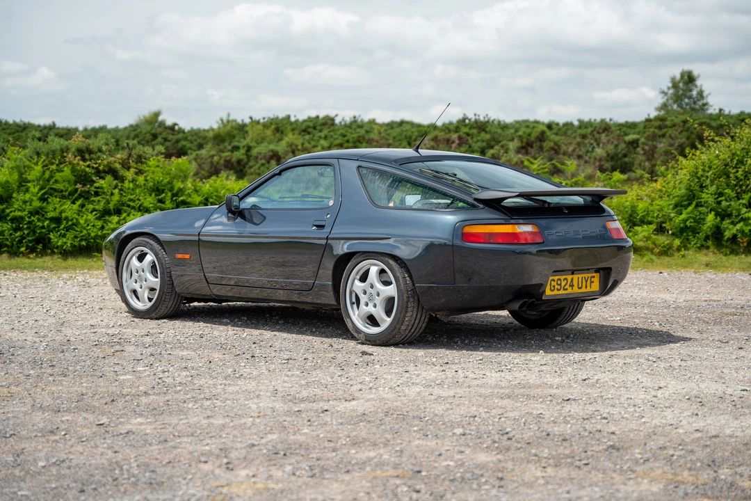 1989 Porsche 928 S4 - Image 5 of 31