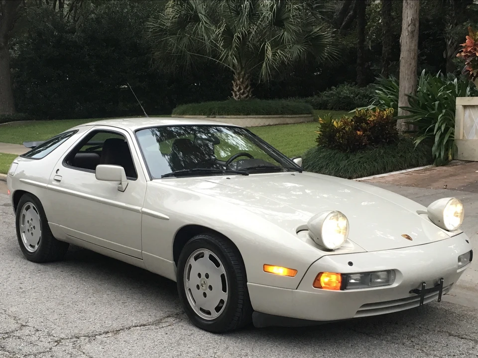 1989 Porsche 928 S4 - Image 12 of 31