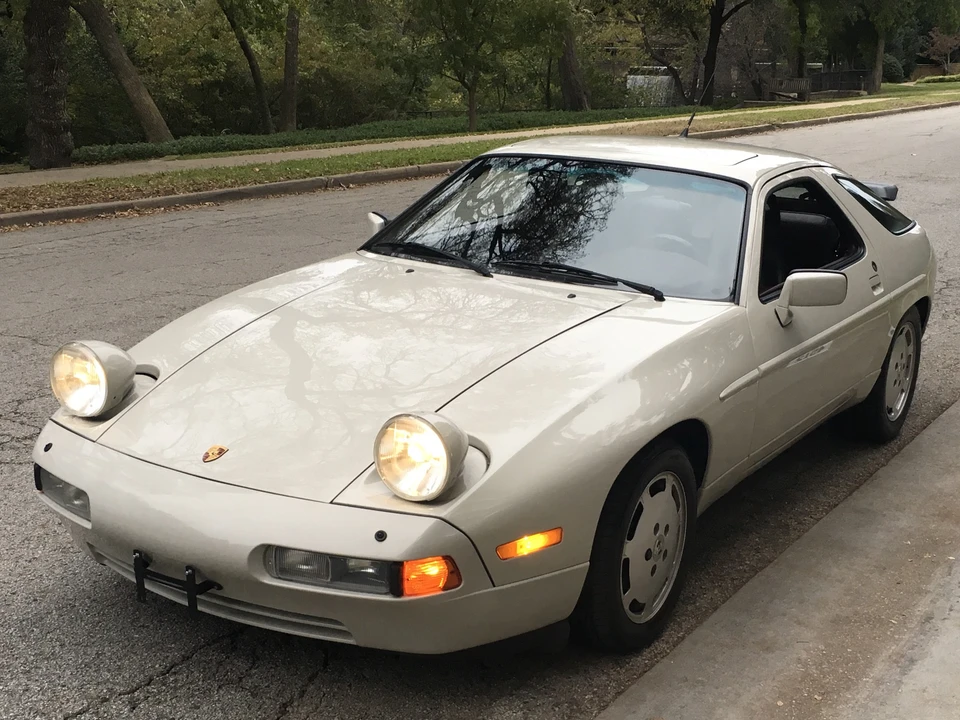 1989 Porsche 928 S4 - Image 27 of 31
