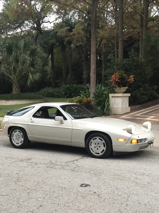 1989 Porsche 928 S4 - Image 13 of 31