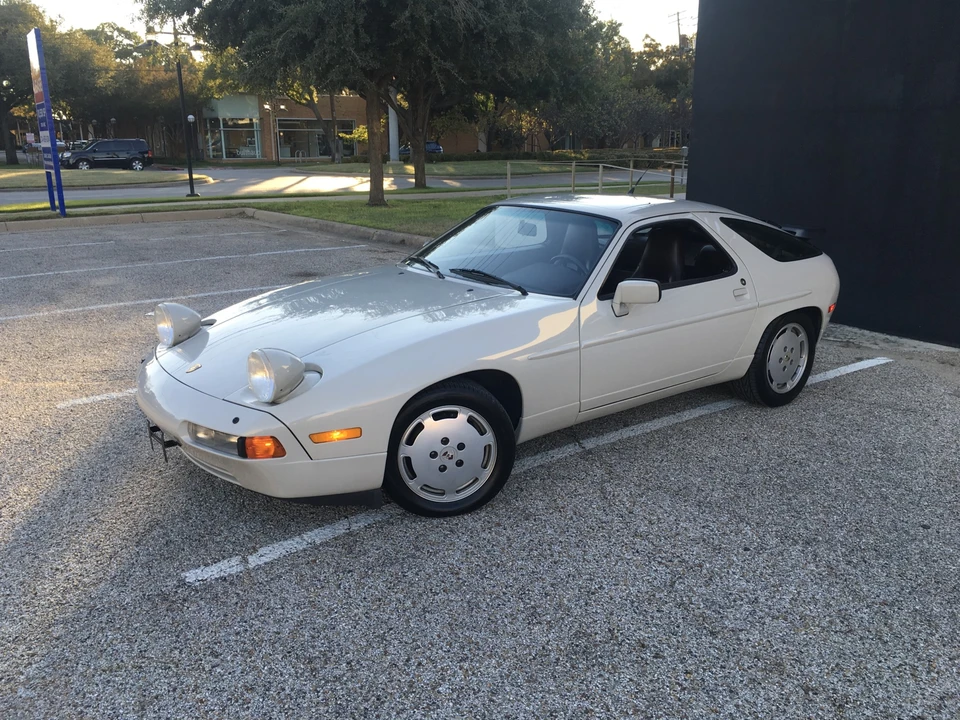 1989 Porsche 928 S4 - Image 18 of 31
