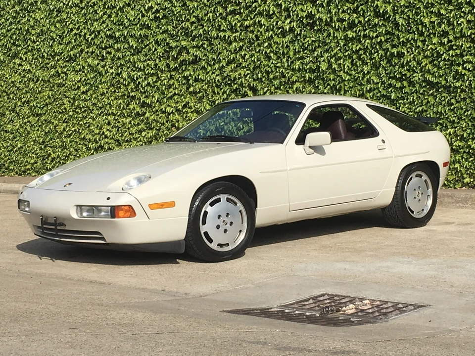 1989 Porsche 928 S4 - Image 6 of 31
