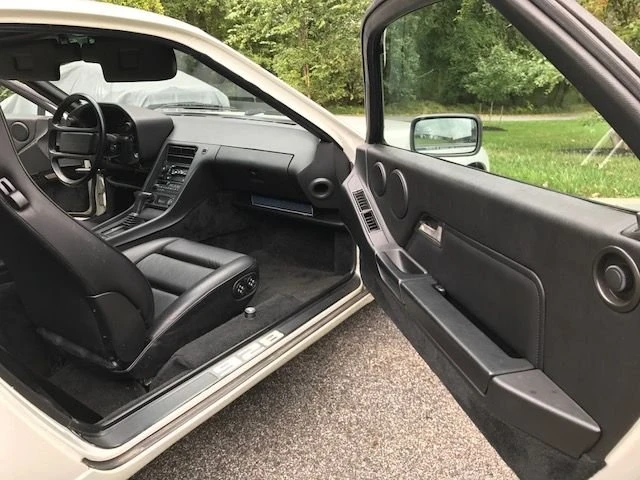 1989 Porsche 928 S4 - Image 18 of 25