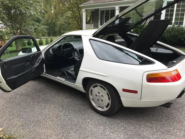 1989 Porsche 928 S4 - Image 7 of 25