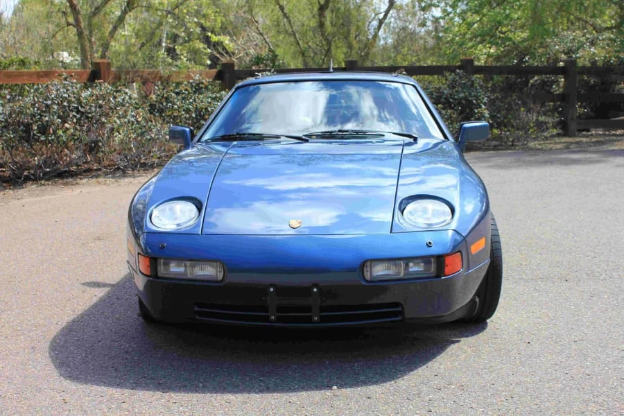 1989 Porsche 928 - Image 7 of 12