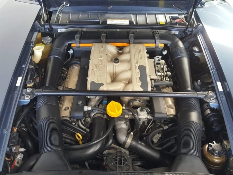 1989 Porsche 928 - Image 6 of 12