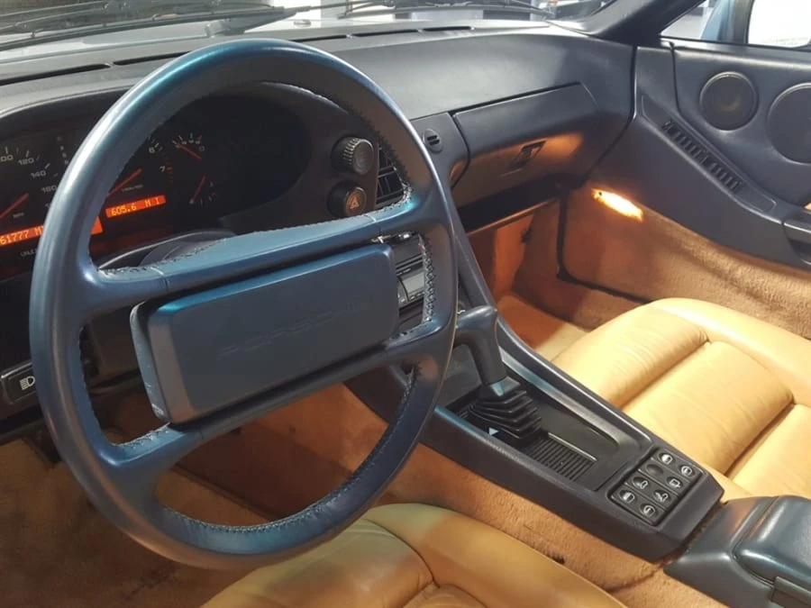 1989 Porsche 928 - Image 3 of 12