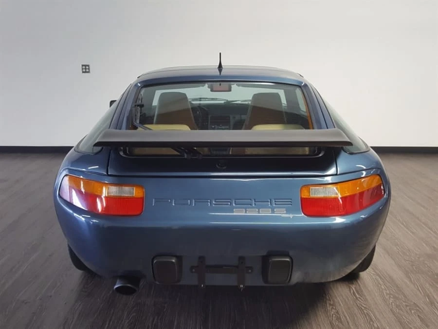 1989 Porsche 928 - Image 11 of 12