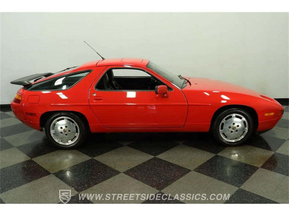 1989 Porsche 928 S4 - Image 13 of 31