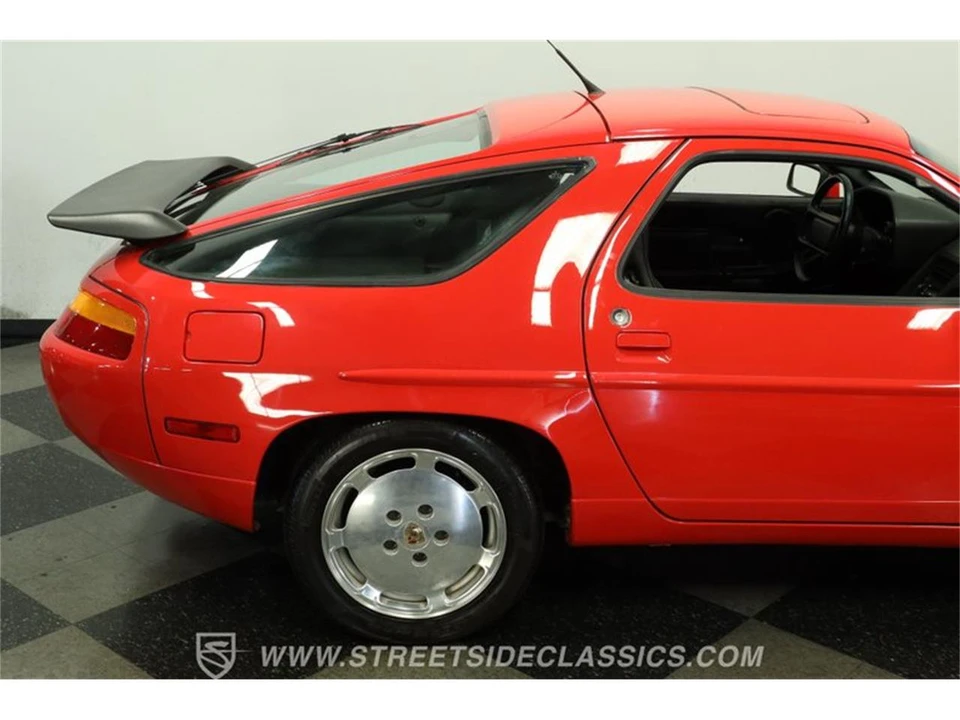 1989 Porsche 928 S4 - Image 28 of 31