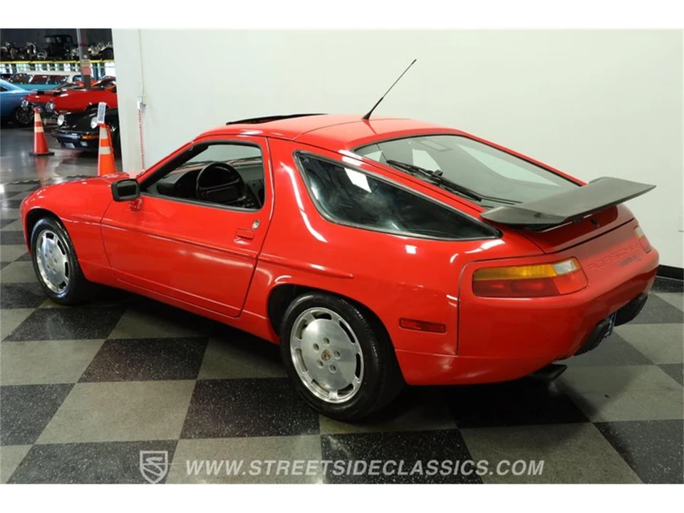 1989 Porsche 928 S4 - Image 7 of 31