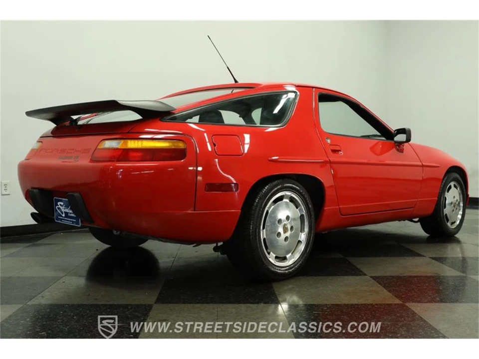 1989 Porsche 928 S4 - Image 26 of 31