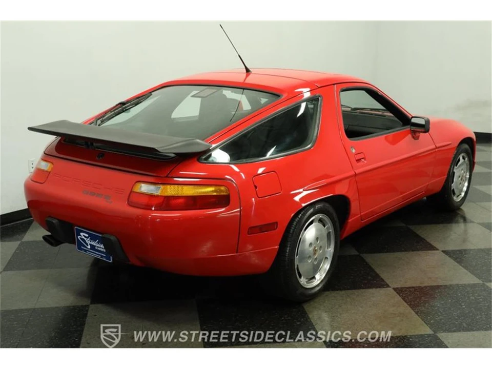 1989 Porsche 928 S4 - Image 11 of 31