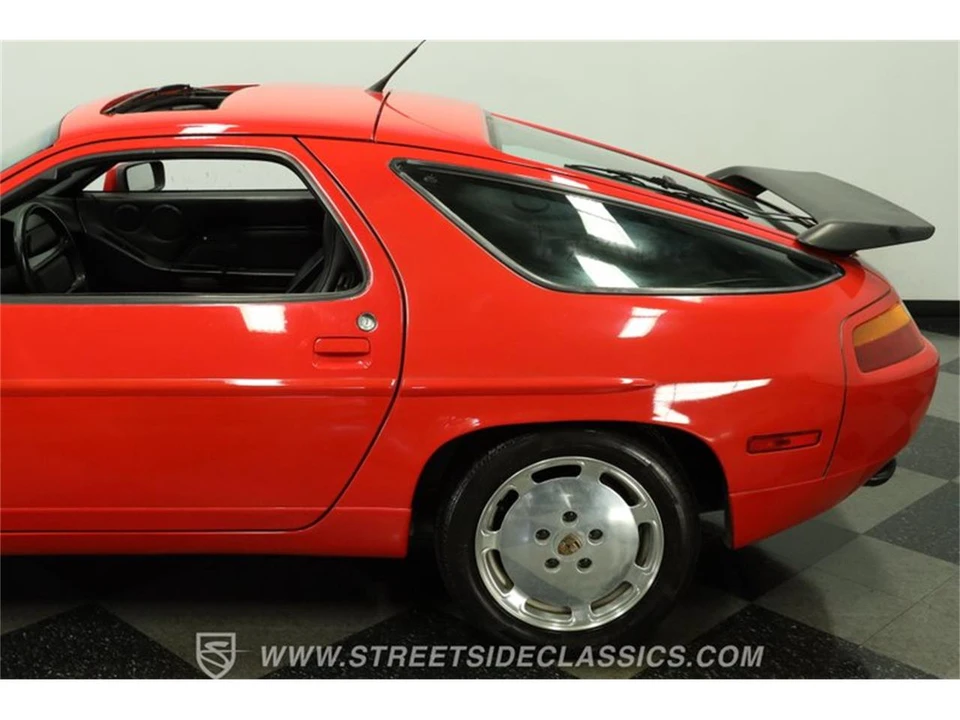 1989 Porsche 928 S4 - Image 24 of 31