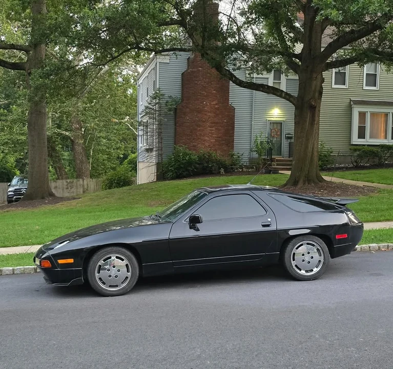 1989 Porsche 928 S4 - Image 2 of 20
