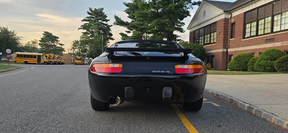 1989 Porsche 928 S4 - Image 14 of 20
