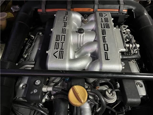 1989 Porsche 928 S4 - Image 10 of 21