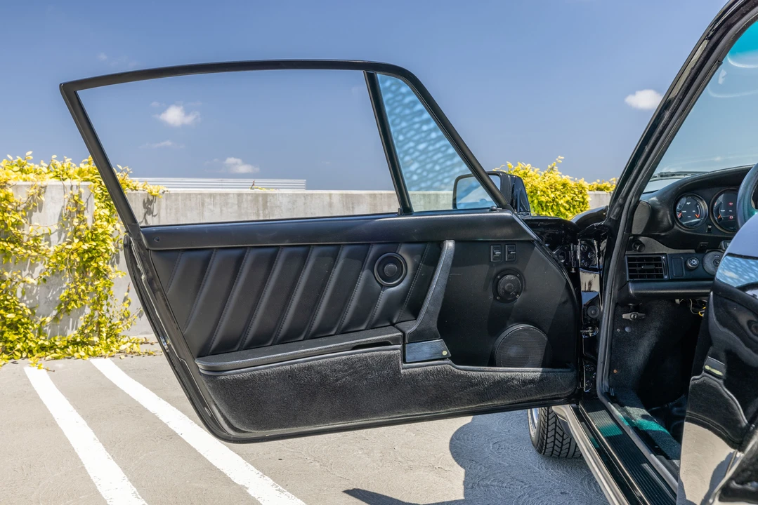 1989 Porsche 930 Turbo - Image 25 of 31
